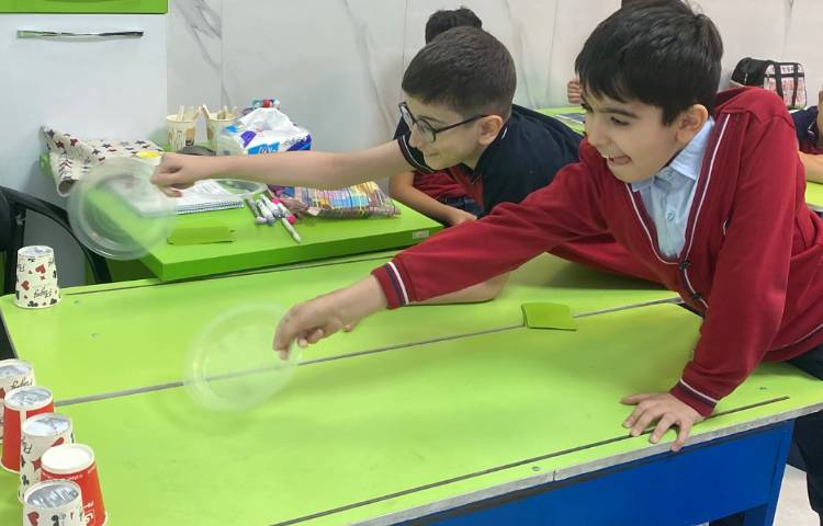 پرسش و پاسخ از لغات درس 2 کتاب Oxford Discover با بازی 1