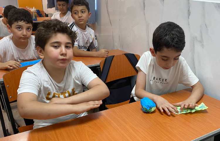 پرسش و پاسخ از متن مربوط به Italy با انجام بازی 3