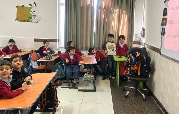 پرسش و پاسخ اعدادِ قبل و بعد و معادلات جمع با بازیِ دو نفره-زنگ Math 3