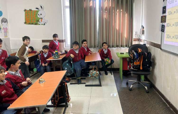 پرسش و پاسخ اعدادِ قبل و بعد و معادلات جمع با بازیِ دو نفره-زنگ Math