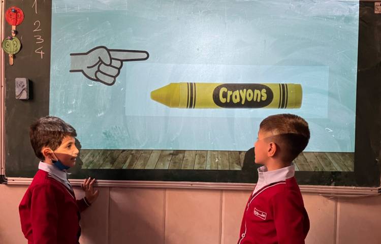 پرسش و پاسخ با اسامی اشاره دور و نزدیک 3