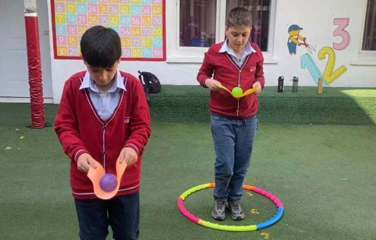 پرسش و پاسخ با بازی در زنگ زبان عمومی 2