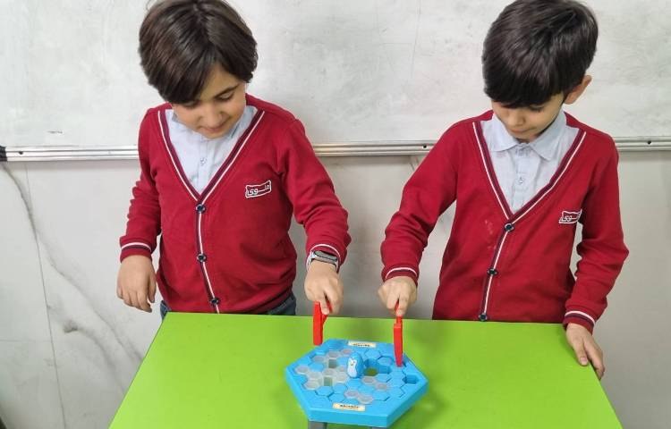 پرسش و پاسخ شفاهی با انجام بازی-زنگ زبان عمومی 3