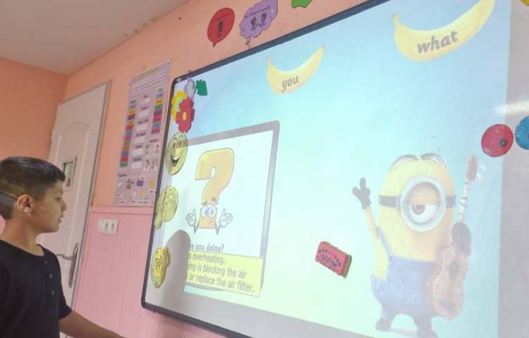 پرسش و پاسخ و تمرین زمان حال استمراری 3