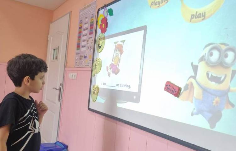 پرسش و پاسخ و تمرین زمان حال استمراری 5