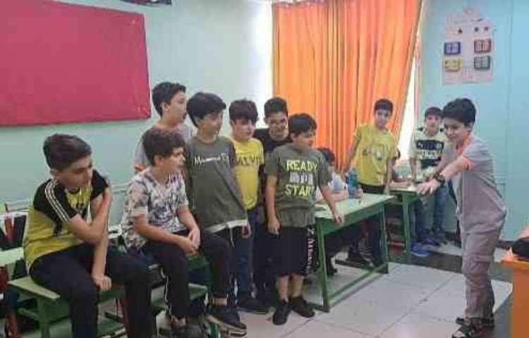 پرسش کلاسی با بازی توپ و سبد