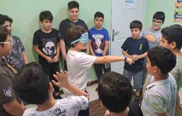 پرسش کلاسی با خلاقیت و بازی 2