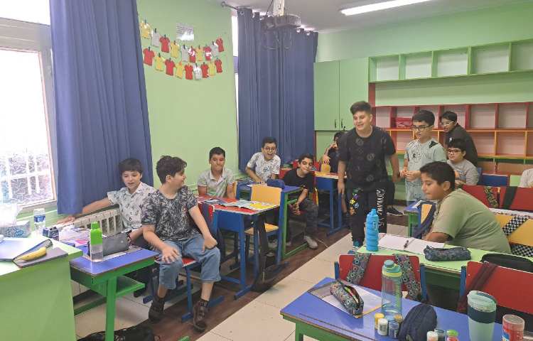 پرسش کلاسی با خلاقیت و بازی 3