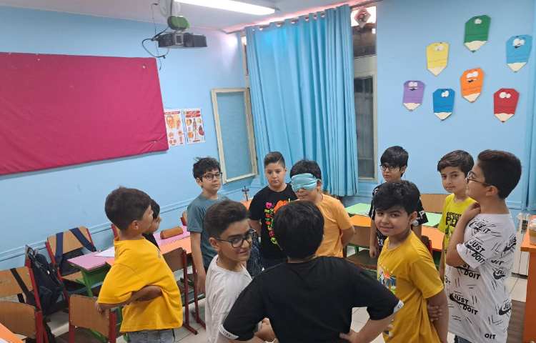 پرسش کلاسی با خلاقیت و بازی 4