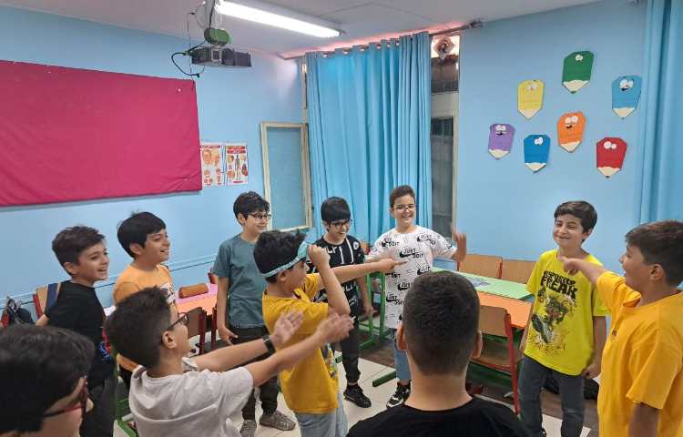 پرسش کلاسی با خلاقیت و بازی 5