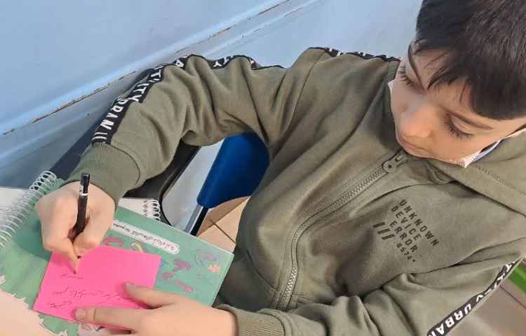 پرسش کلاسی توسط همیار معلم وطرح پرسش دانش آموزان 4