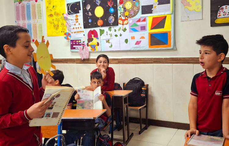 پرسش کلاسی مطالعات اجتماعی به صورت زنجیره ای توسط دانش آموزان 1