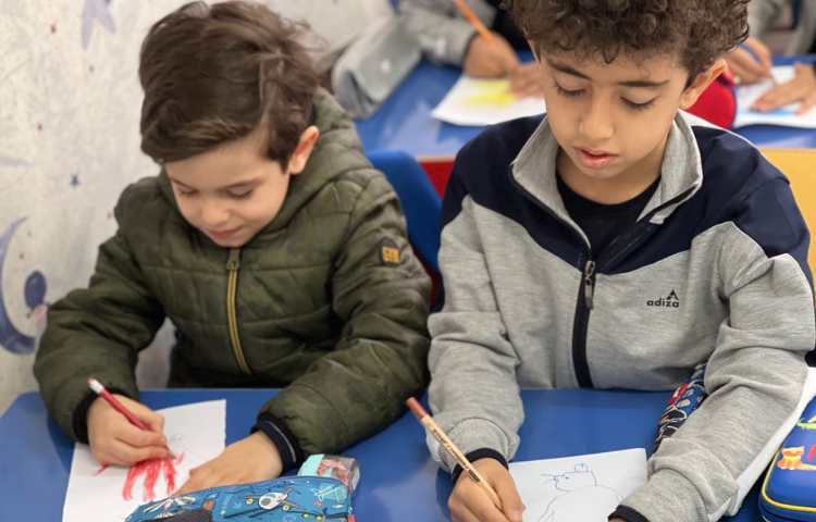 پرنده باانکشتان دست 1