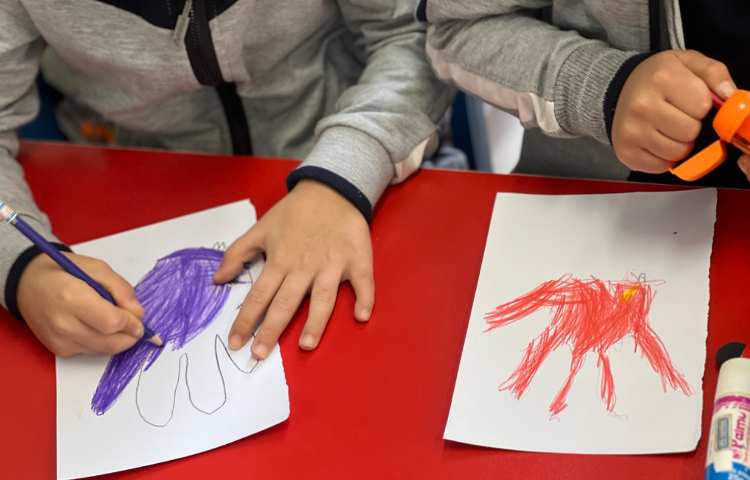 پرنده باانکشتان دست 2