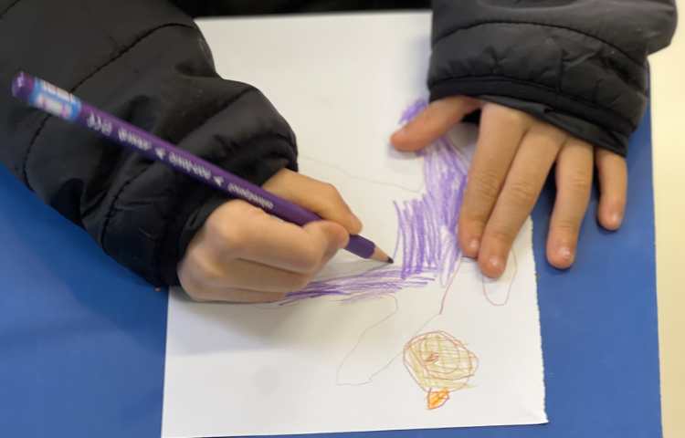 پرنده باانکشتان دست 8