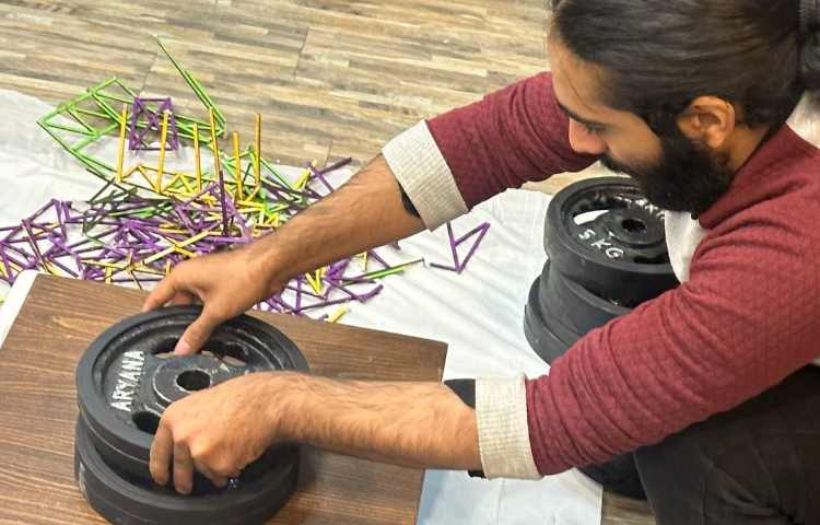 پروژه سازه ستون توسط دانش آموزان علوی در پژوهشسرای جابر 5