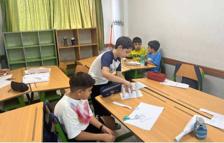 پروژه مهندسی باحال در دبستان علوی نوین 2