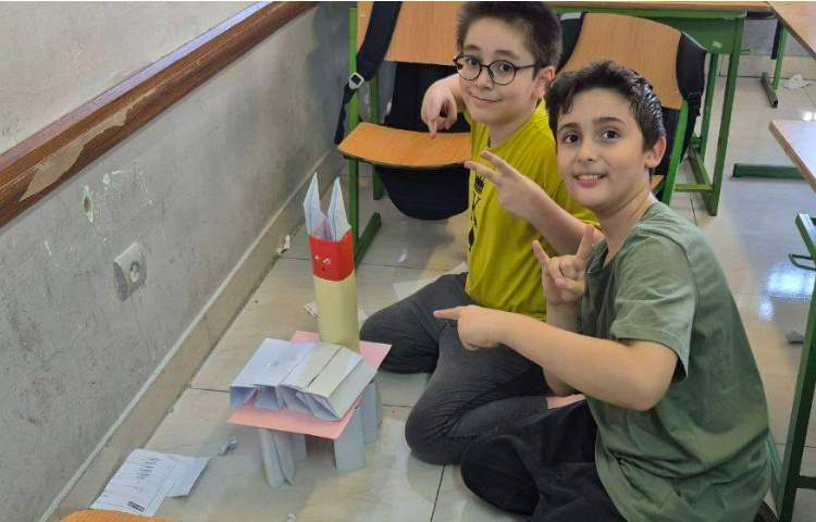 پروژه مهندسی باحال در دبستان علوی نوین 6