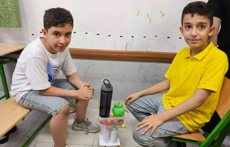 پروژه مهندسی باحال در دبستان علوی نوین 7