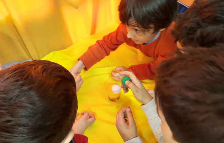 پروژه ی طبقه های رنگی هفته ملی علوم 1