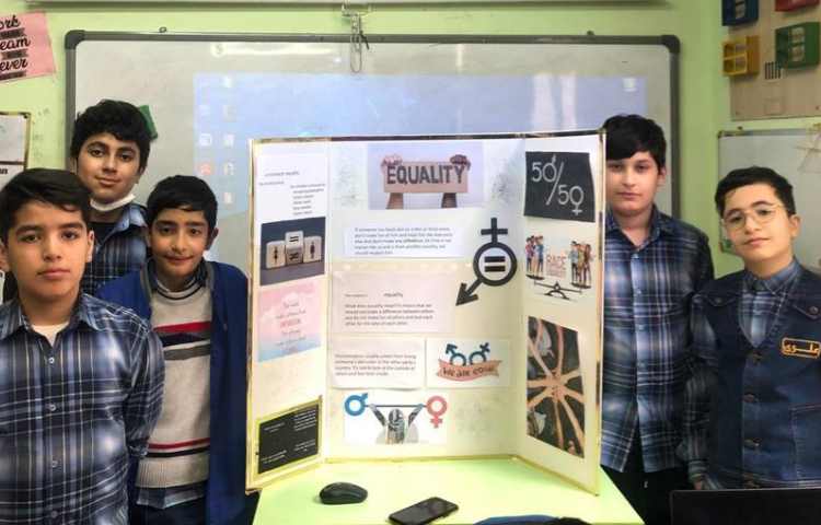 پوستر های منتخب زبانی هفته ملی علوم پایه پنجم دبستان