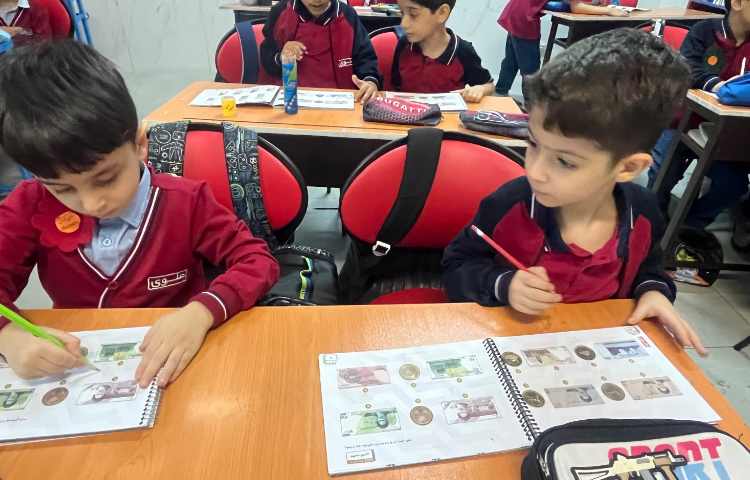 پول و تاریخچه آن و اشکال مختلف سکه ها و اسکناس‌ها 2