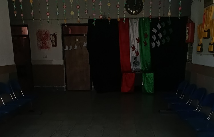 راه‌پله پیش‌دبستان و دبستان دخترانه دختر آفتاب کاشان