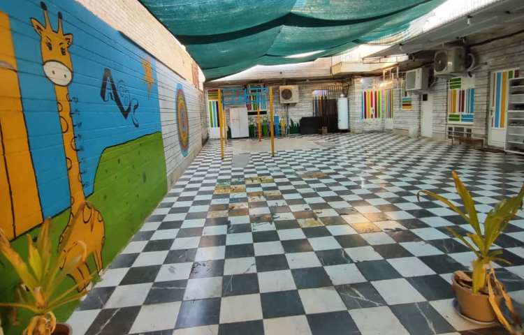 حیاط پیش‌دبستان و دبستان دخترانه فاطیما اندیمشک