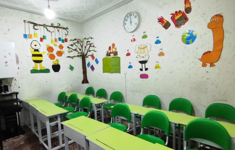 کلاس پیش‌دبستان و دبستان دخترانه فاطیما اندیمشک