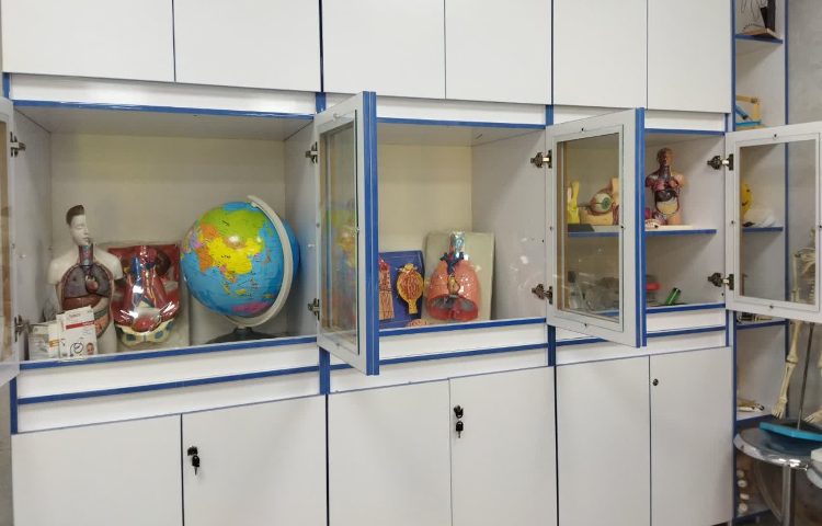 آزمایشگاه پیش‌دبستان و دبستان دخترانه نیکان دانش گستر اسلامشهر