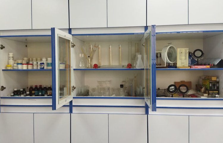 آزمایشگاه پیش‌دبستان و دبستان دخترانه نیکان دانش گستر اسلامشهر