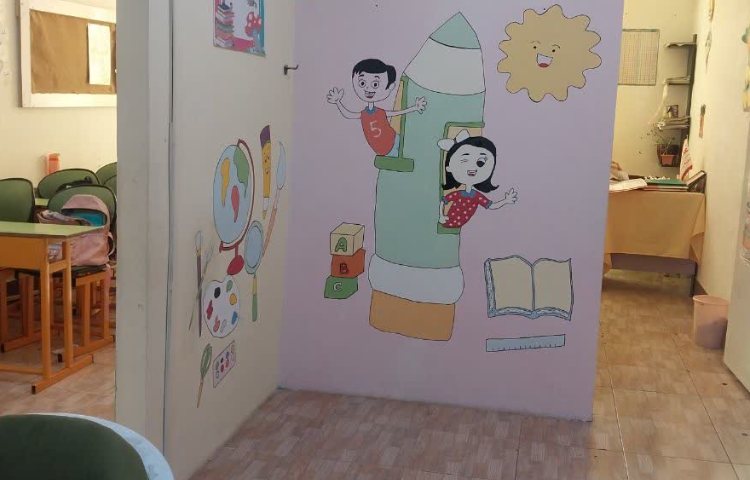 راه‌پله پیش‌دبستان و دبستان دخترانه گلهای نرگس آبیک