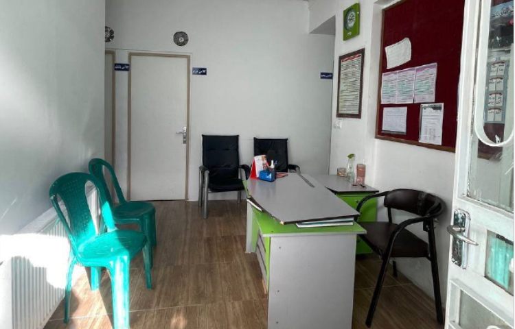 سالن ورودی پیش‌دبستان و دبستان دخترانه گوهر‌دانش میانه