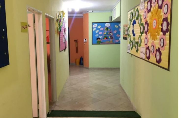 راه‌پله پیش‌دبستان و دبستان وفاداران علم کرج