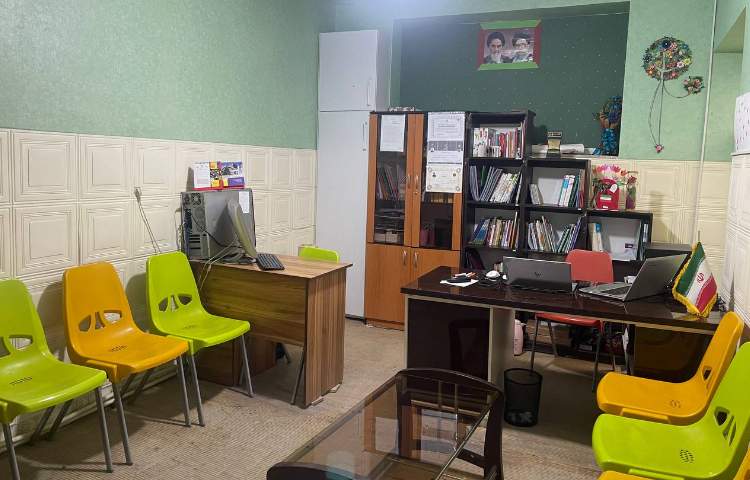 دفتر مدرسان پیش‌دبستان و دبستان پسرانه اندیشه بهار