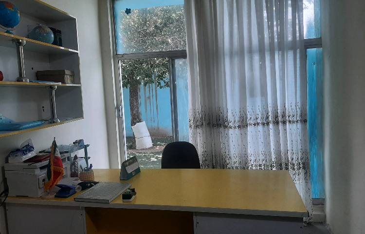 دفتر مدیریت پیش‌دبستان و دبستان پسرانه درخشش سیرجان