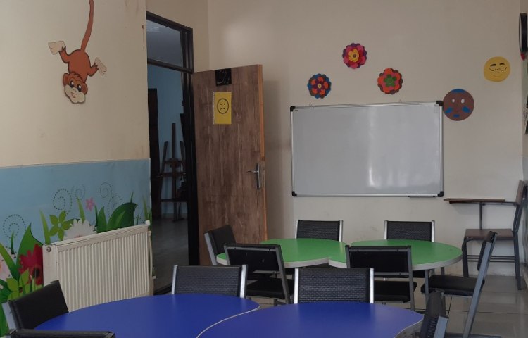 کلاس پیش‌دبستان و دبستان پسرانه راه زندگی فردیس