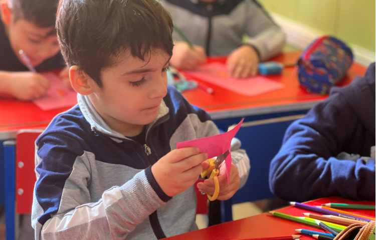 چتر رنگی بابرگ های پاییزی 11