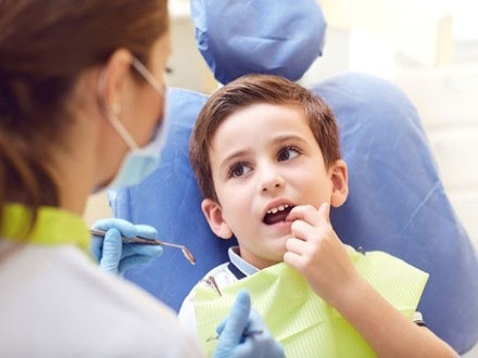 چگونه به سلامت دهان و دندان فرزندمان کمک کنیم؟