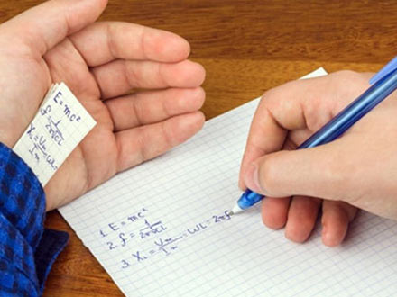 چرا دانش‌آموزان تقلب می‌کنند؟