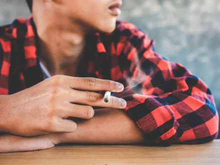 متداول‌ترین مواد مخدر و عوارض اعتیاد در نوجوانان چیست؟