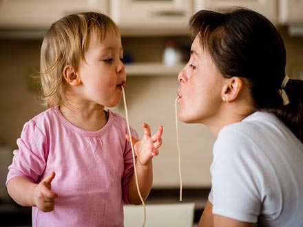 هفته‌ای یک بار با هم غذا درست کنید؛