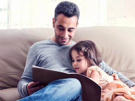 با او قدم بزنید؛