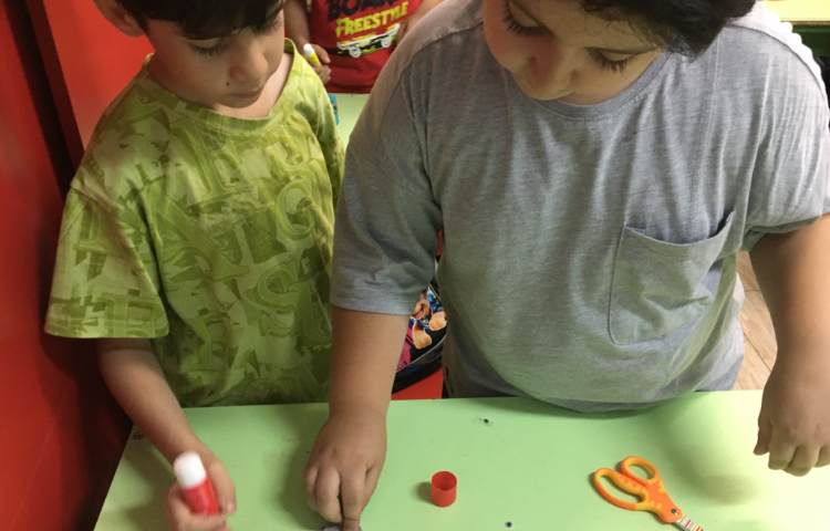 چوب جادویی، دست ورزی ساخت نشانگر کتاب با چوب بستنی 1