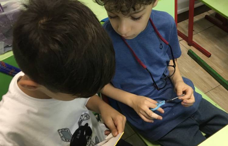 چوب جادویی، دست ورزی ساخت نشانگر کتاب با چوب بستنی