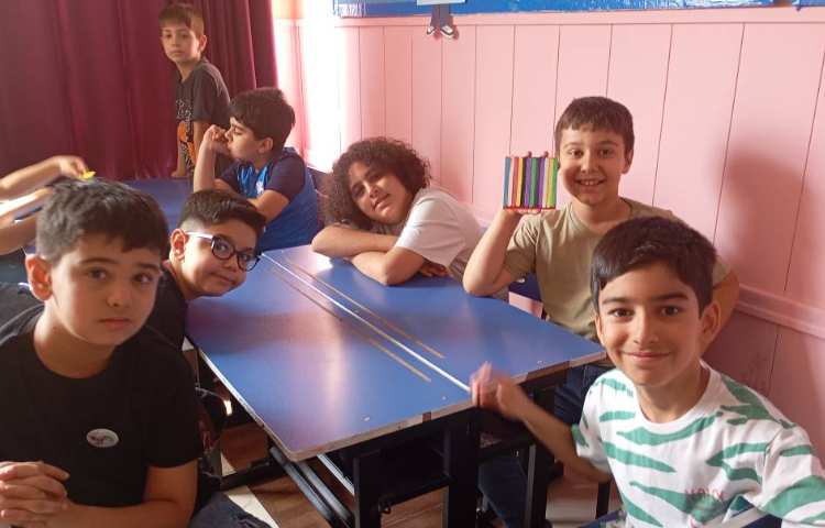 چوب جادویی ساخت بادبادک به صورت گروهی 1