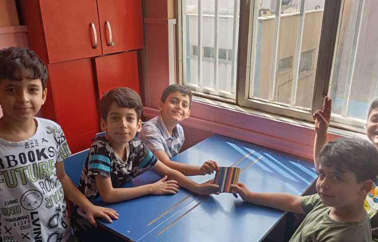 چوب جادویی ساخت بادبادک به صورت گروهی 4