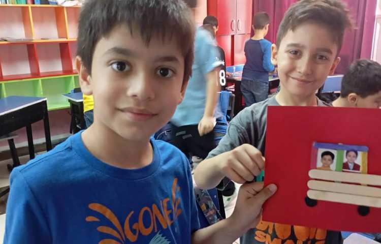 چوب جادویی_ ساخت قاب عکس اتوبوس مدرسه 4