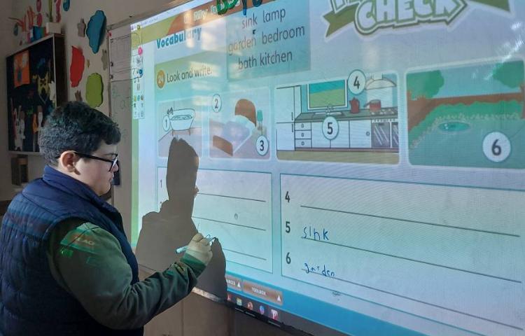 چک کردن تمرین های کتاب 2