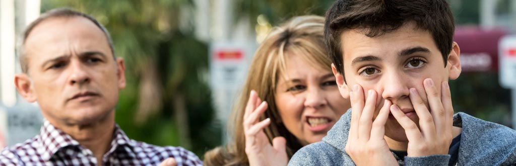 چگونه اختلافات با نوجوانان را حل کنیم؟